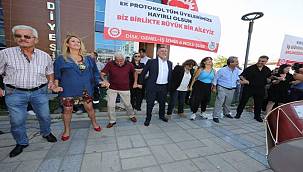 Bayraklı'da ek protokol kutlaması! 