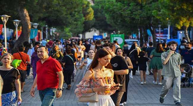 Gençler İzmir Enternasyonal Fuarı'nı çok sevdi