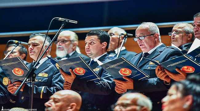 İtfaiye Haftası'nda sahne itfaiyeciler ve ailelerinin 