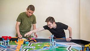 İzmir Büyükşehir Belediyesi'nden gençlere yapay zekâ eğitimi 