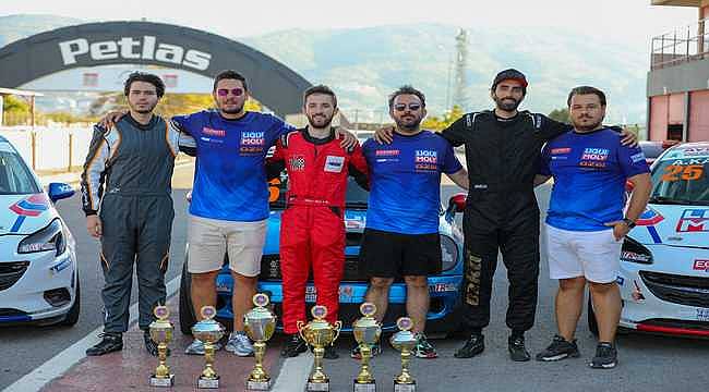 İzmirli H2K Racing Team, Körfez'de kupalara ambargo koydu