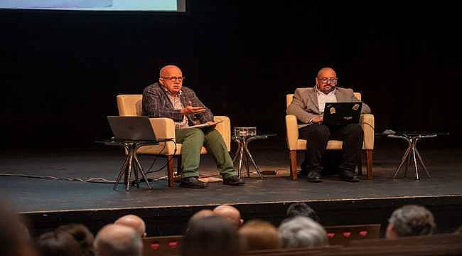 Ünlü İngiliz tarihçi Mansel: "Kitabım için geldiğim bu kente aşık oldum"