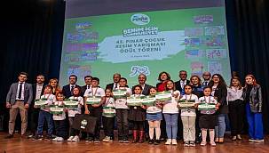 Cumhuriyet'i Anlatan Minik Ressamlar, Ödüllerine Kavuştu 