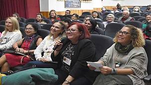 Foça'da Kadına Yönelik Şiddete Karşı Uluslararası Mücadele Günü Etkinliği 