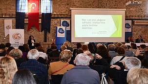 İzmir'de Yaşlı Hakları ve Sosyal İçerme Çalıştayı