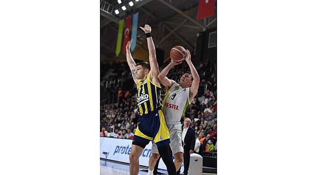 Manisa Büyükşehir Belediyespor - Fenerbahçe Beko: 69-82 