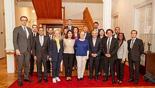 Soyer: "İzmir'de yapılanlar ülkenin geri kalanına rehber oluyor" 