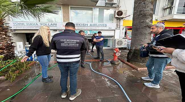 Tsunami etkisi yaratan afet sonrası mağdurlara yardım eli