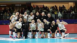VakıfBank, ligde 10'da 10 yaptı! 