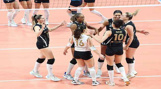 VakıfBank, PTT'ye de set vermedi