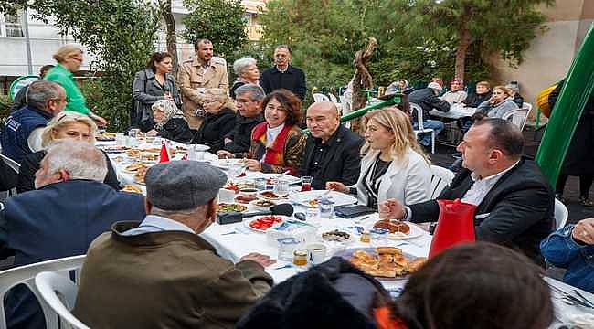 Başkan Soyer Altıntaş sakinlerinin konuğu oldu