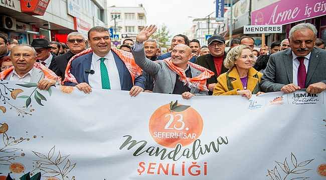 Başkan Soyer'e Seferihisar'da sevgi seli