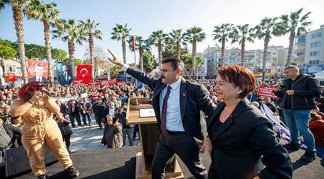 Dikili Belediye Başkanı Adil Kırgöz'den "Miting Gibi" Aday Adaylığı Açıklaması