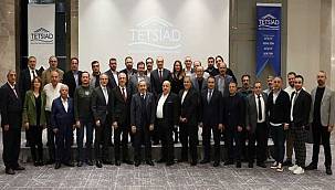 Ev Tekstilcileri İzmir'de bir araya geldi