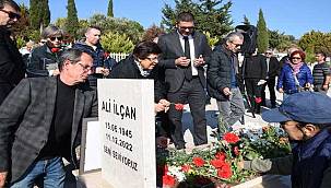 Foçalılar eski başkanını andı