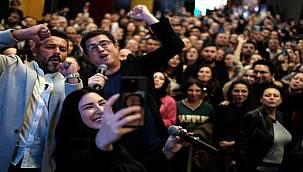 Mutluyuz'dan İki Bin Kişilik İzmir Galası