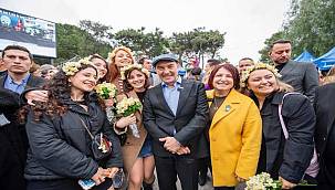 Karaburun'un mis kokulu festivali 6. kez başladı