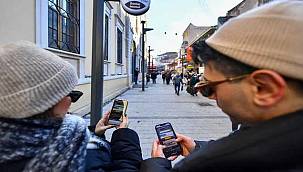 Kemeraltı dünyaya "ücretsiz internet" ile bağlanıyor