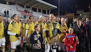 50'lik Delikanlılarının Şampiyonu Ege Üniversitesi