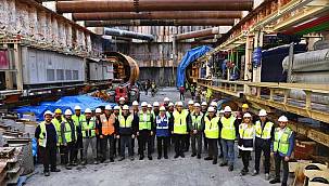Başkan Soyer'den yerin 36 metre altında Buca Metrosu mesaisi