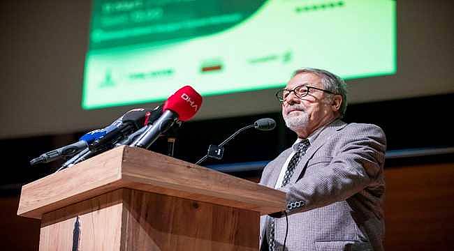 İzmir'de Deprem ve Dirençli Kentler konferansı yapıldı