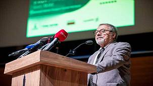 İzmir'de Deprem ve Dirençli Kentler konferansı yapıldı