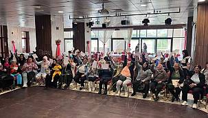 Kadınlar hem eğlendi hem bilgilendi