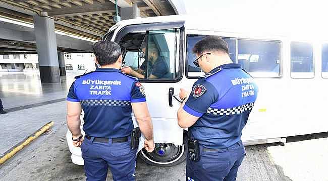 İzmir Büyükşehir Belediyesi zabıta ekipleri bayram öncesi sıkı denetimde