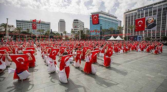 İzmir'de 23 Nisan coşkusu kentin dört bir yanını saracak