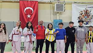 Taekwondo Yıldızlar İzmir İl Şampiyonası'nda Foça rüzgarı