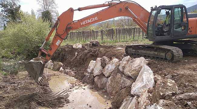 İZSU ekipleri Selçuk'ta derelerden 17 bin ton malzeme çıkardı 