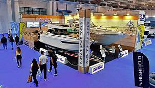 Milyonluk tekneler İzmir'de vitrine çıktı