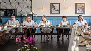 Başkan eşleri zirvesinde ilk gündem can dostlar 