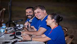 Başkan Tugay, Selçuk'ta gençlerle bir araya geldi: "Kahraman olmayı denemenizi istiyorum" 