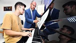 Büyükşehir'in kursuna katıldılar, hayallerindeki üniversiteyi kazandılar