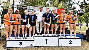 Liseliler Plaj Voleybolu Şenliği coşkuyla sona erdi