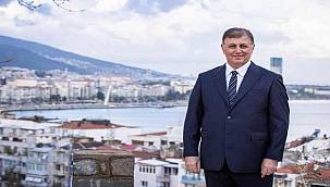 Başkan Tugay'dan İzmirlilere yeni yıl mesajı: "2025, projelerimizi bir bir hayata geçireceğimiz yıl olacak"