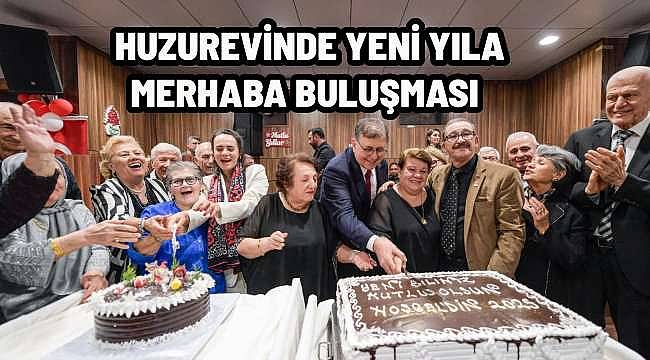 Huzurevinde yeni yıla merhaba buluşması