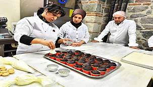 İzmirli kadınlar yaşamın her alanında öncü
