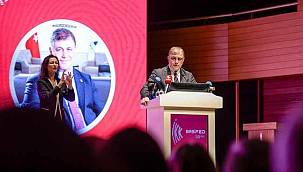 Başkan Tugay, İzmir Kadın Kongresi'nde konuştu: "Kadınlar olmadan kalkınma olmaz, ekonomi gelişmez" 