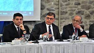 İEKKK'da gündem depreme hazırlık! Başkan Tugay: "Yapı stoku problemini halledeceğiz"