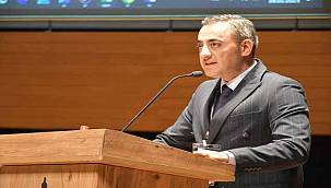 İzmir Kent Konseyi Başkanı Özgür Topaç oldu