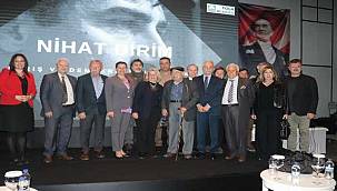 Foça'da Duygusal Belgesel Gösterimi: Nihat Dirim Doğum Gününde Anıldı