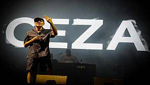 Ceza, İzmir'den barış mesajı verdi