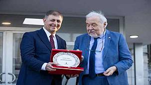 Prof. Dr. İlber Ortaylı kendi adını taşıyan kütüphaneyi açtı