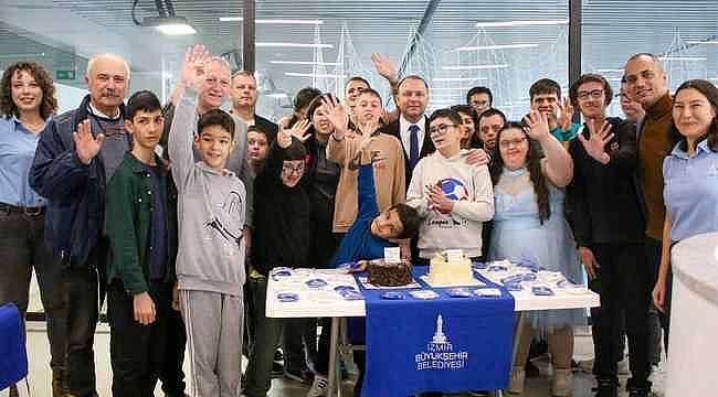 Havuz İzmir'de "Sevgi Varsa Engel Yoktur" etkinliği